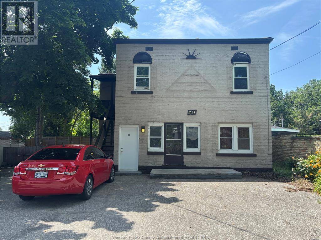 231 BELLEPERCHE, Windsor, ON N8S3B6