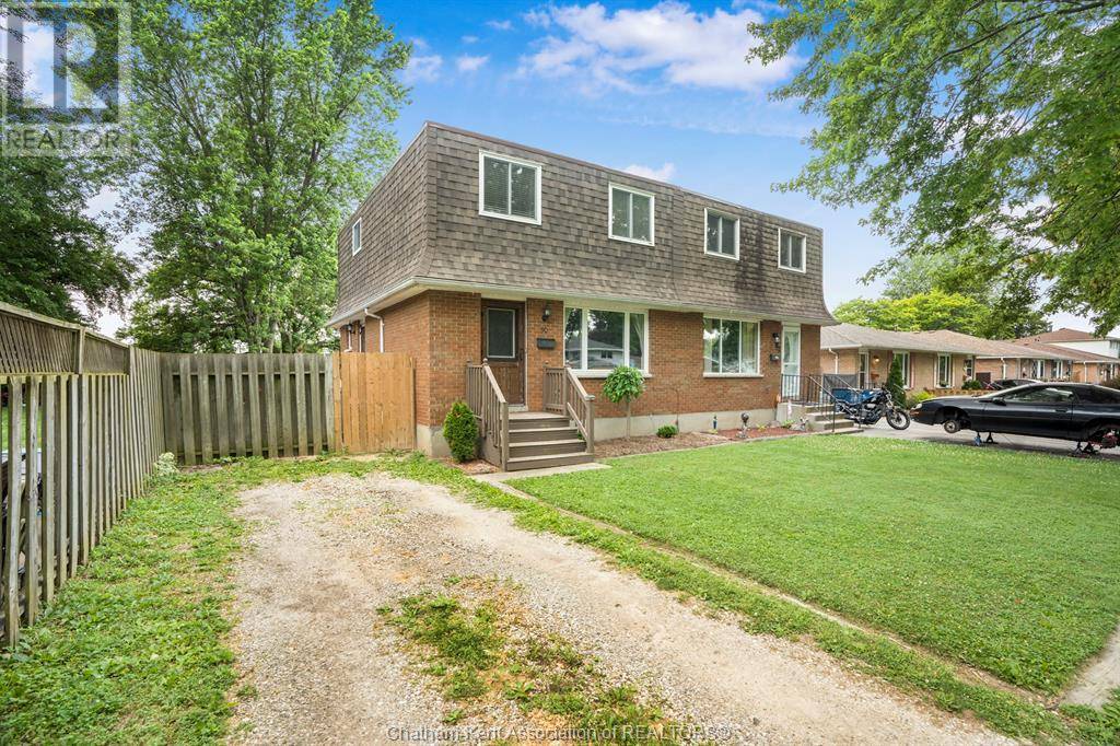 Chatham, ON N7L2T2,90 VANIER DRIVE