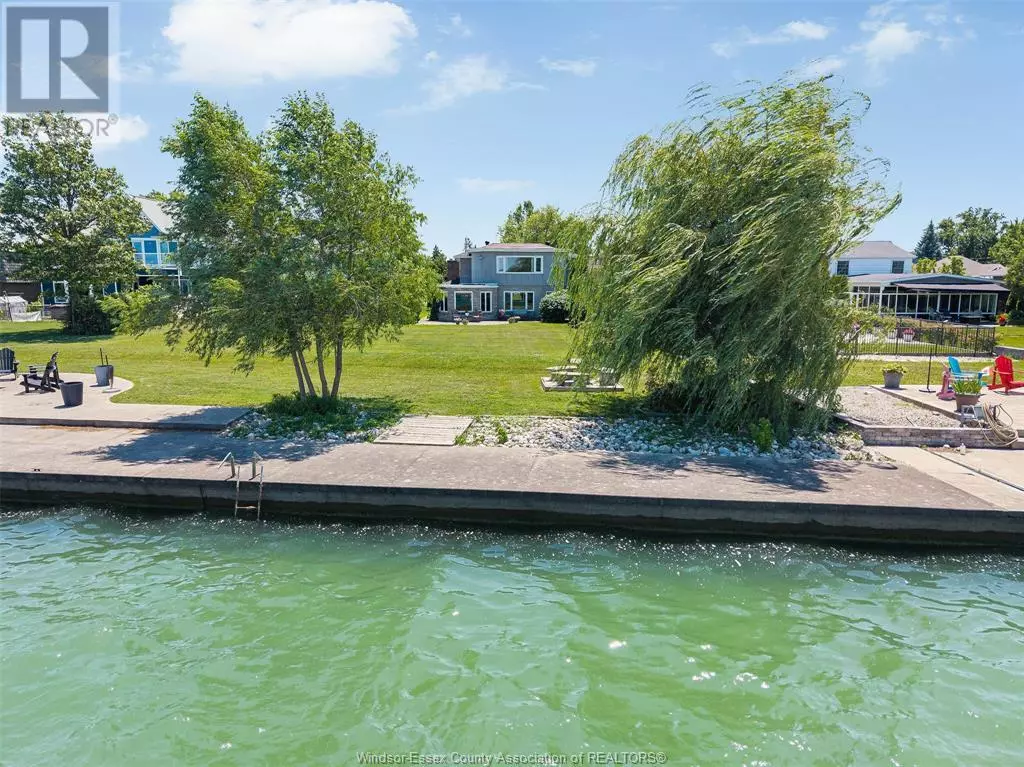 Windsor, ON N8P1A6,11830 RIVERSIDE DRIVE East
