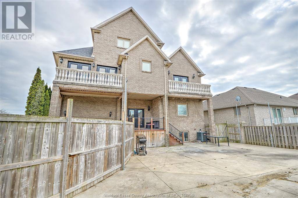 Windsor, ON N9E4P1,2600 CHICK COURT