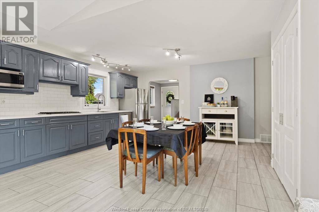 Windsor, ON N8P1C1,469 John M STREET