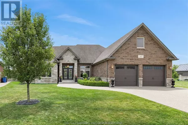 Lakeshore, ON N8L0A2,547 RIVERDOWNS AVENUE
