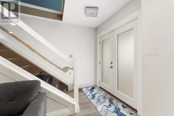 Lasalle, ON N9J1X5,1530 SPRUCEWOOD