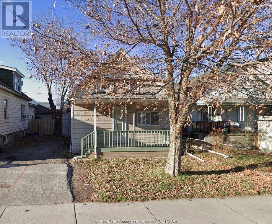 939 California AVENUE, Windsor, ON N9B2Z5