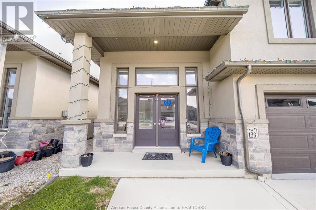 Essex, ON N8M0B2,128 REED STREET