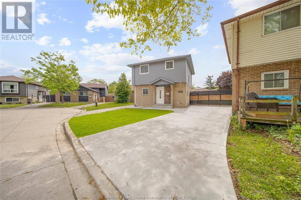 Windsor, ON N8R1W7,9914 FOREST GLADE COURT