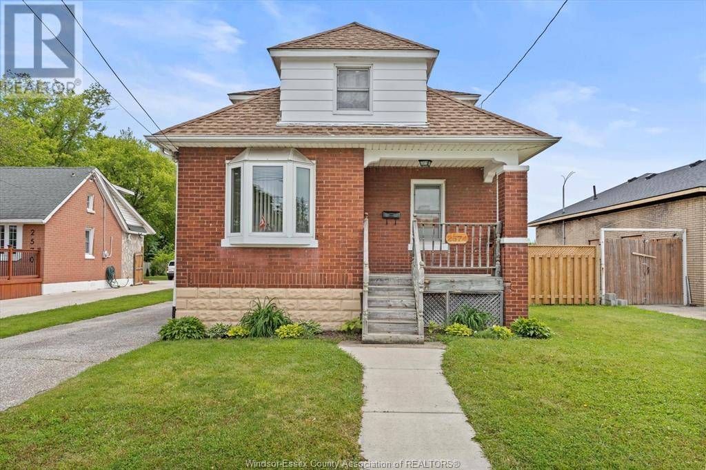 2574 Jos St. Louis AVENUE, Windsor, ON N8T2M5