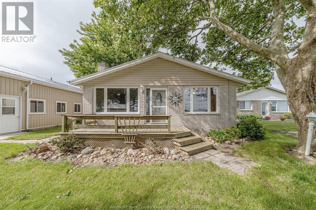 Blenheim, ON N0P1A0,18240 ERIE SHORE DRIVE