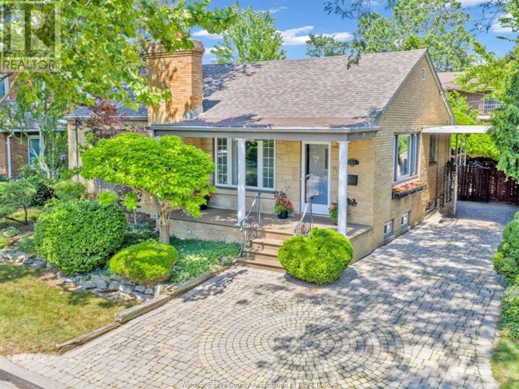 284 PRADO, Windsor, ON N8S2H1