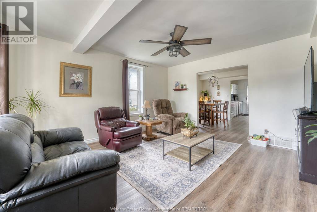 Lasalle, ON N9J2N5,2706 FRONT ROAD