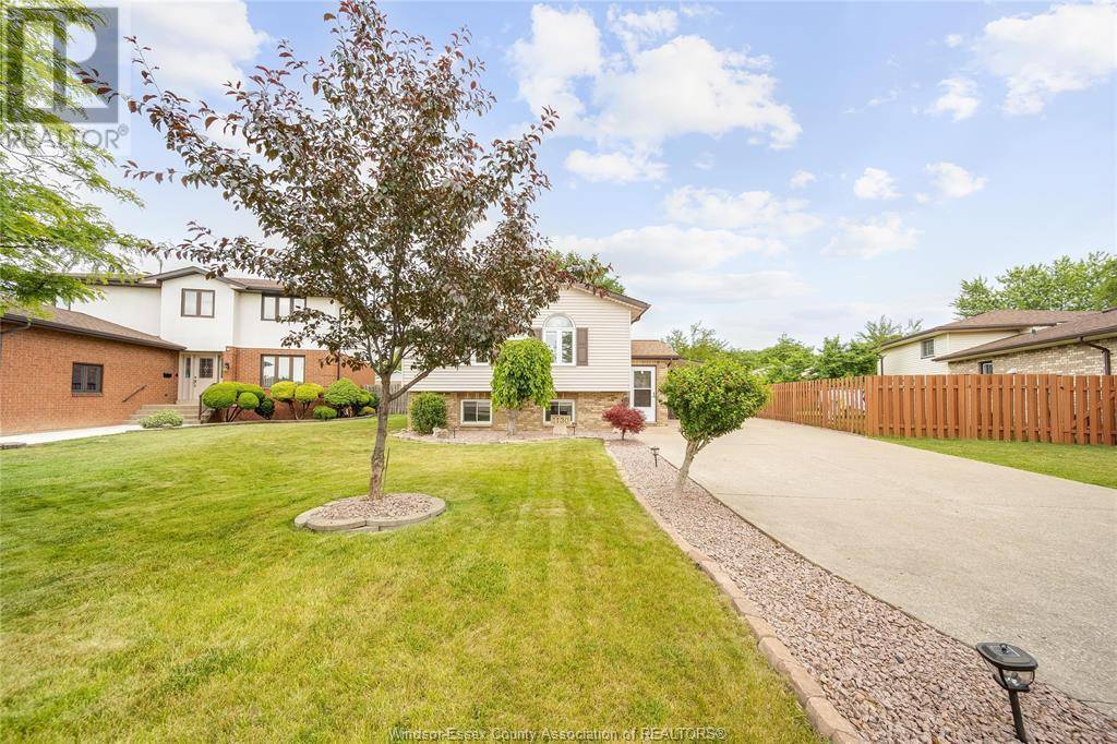 Windsor, ON N8X5A1,1130 STANLEY STREET