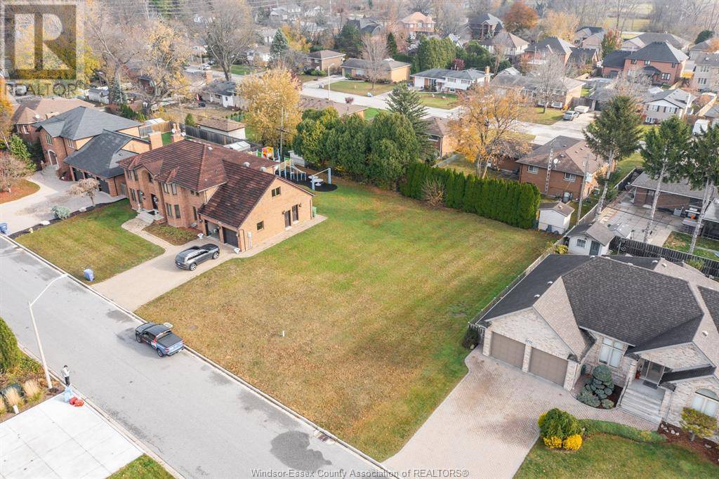 Lasalle, ON N9H1P1,5758 BAGLEY AVENUE