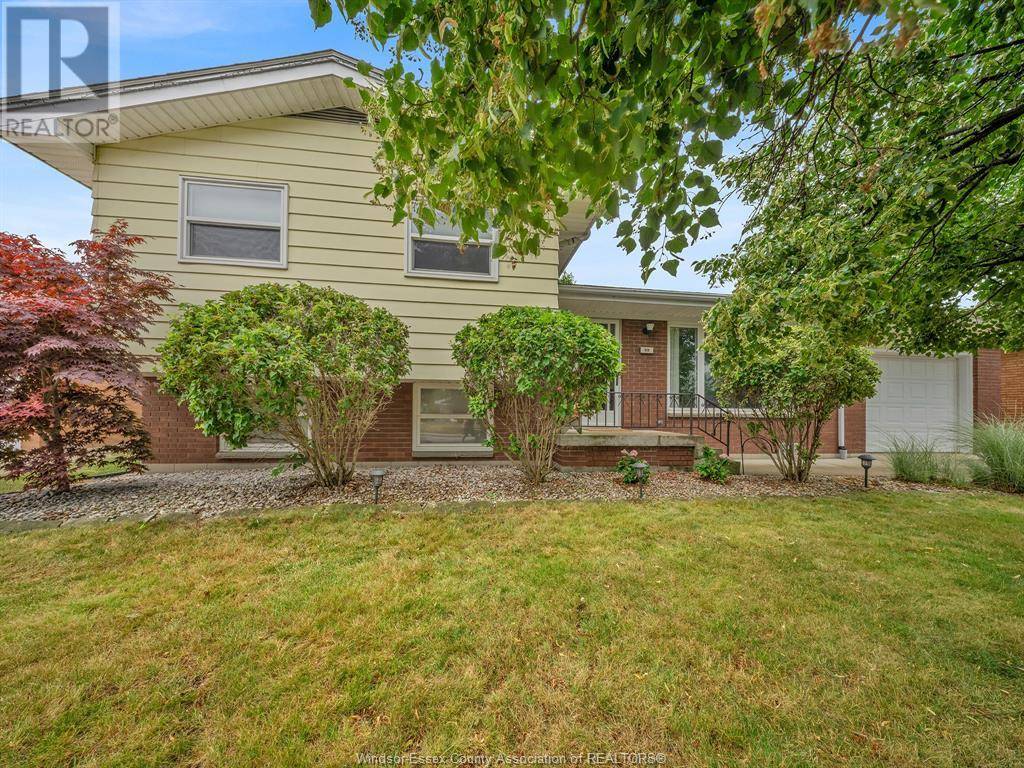 69 LUTSCH, Leamington, ON N8H2N5