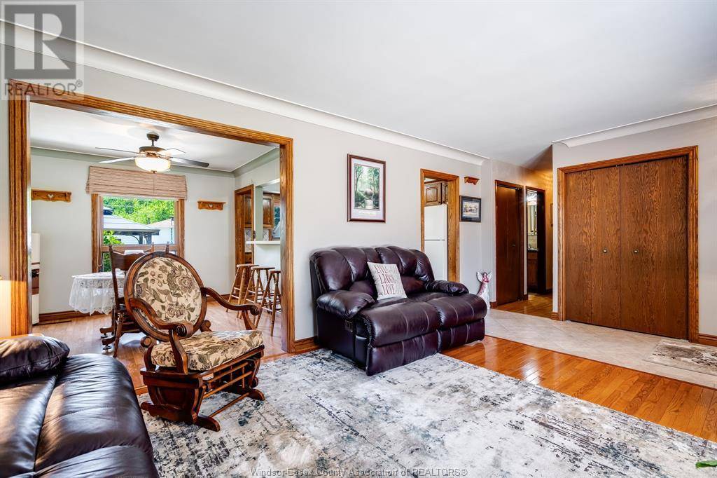 Kingsville, ON N0P2G0,1845 Fairlea CRESCENT