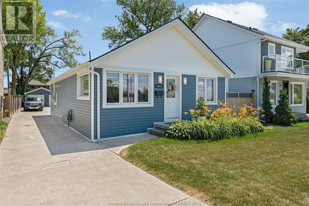 Windsor, ON N8S1C2,7045 RIVERSIDE DRIVE