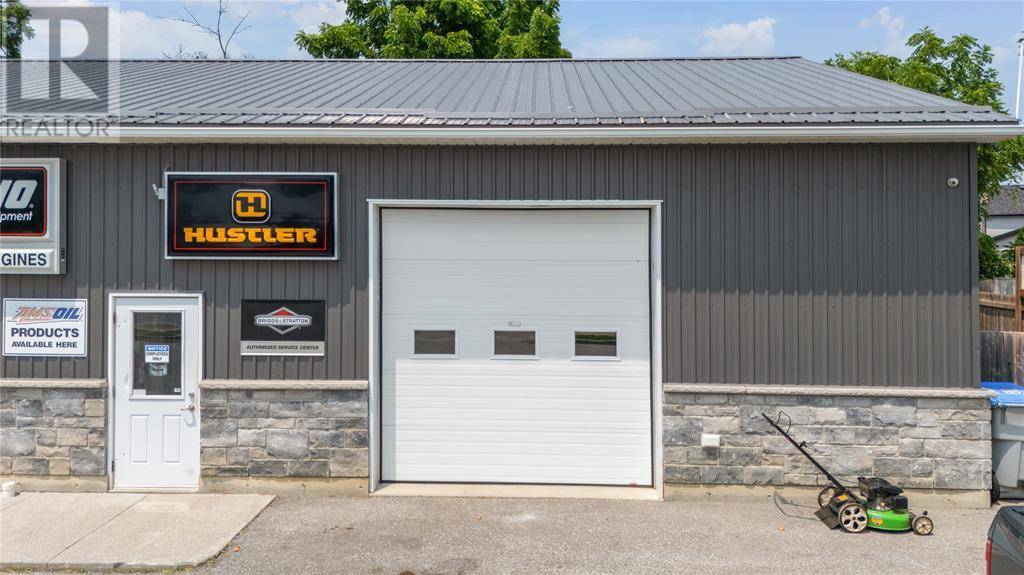Lambton Shores, ON N0N1J0,74 KING STREET