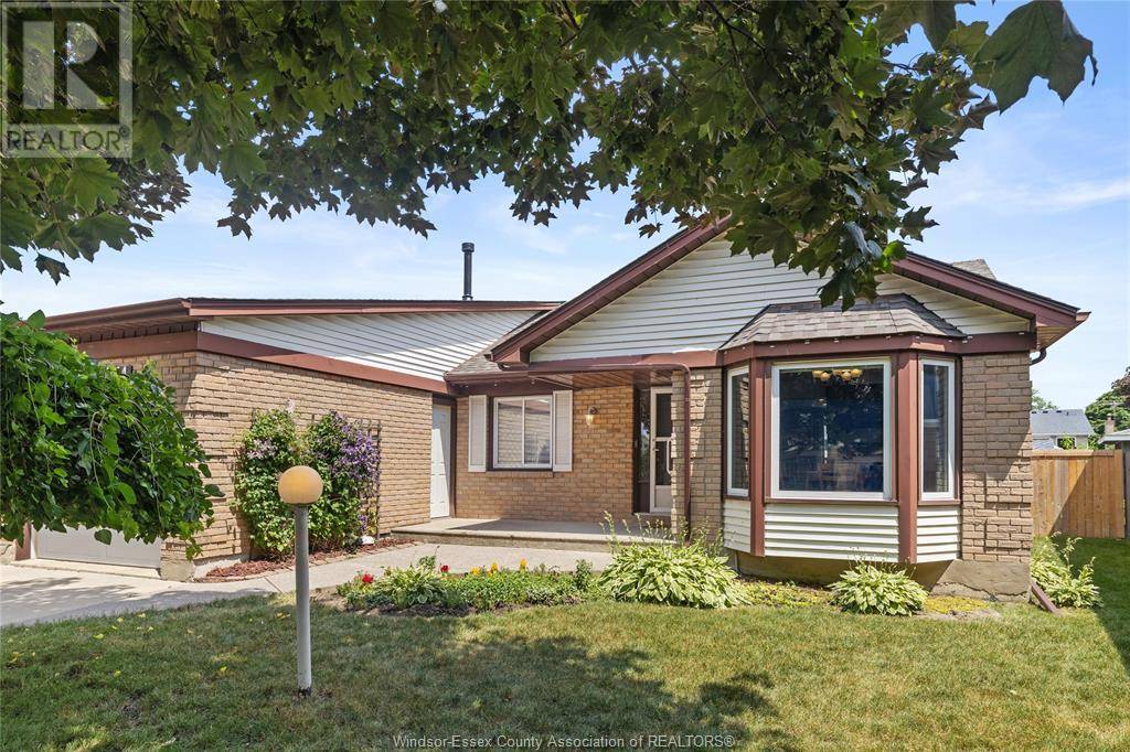 13154 DILLON DRIVE, Tecumseh, ON N8N3M9