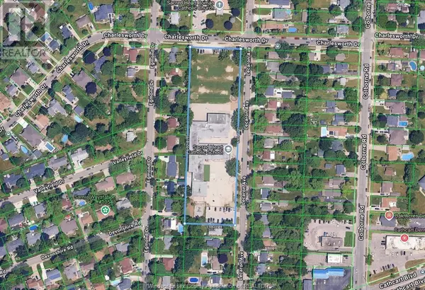 Sarnia, ON N7V3J1,1411 LECARON AVENUE