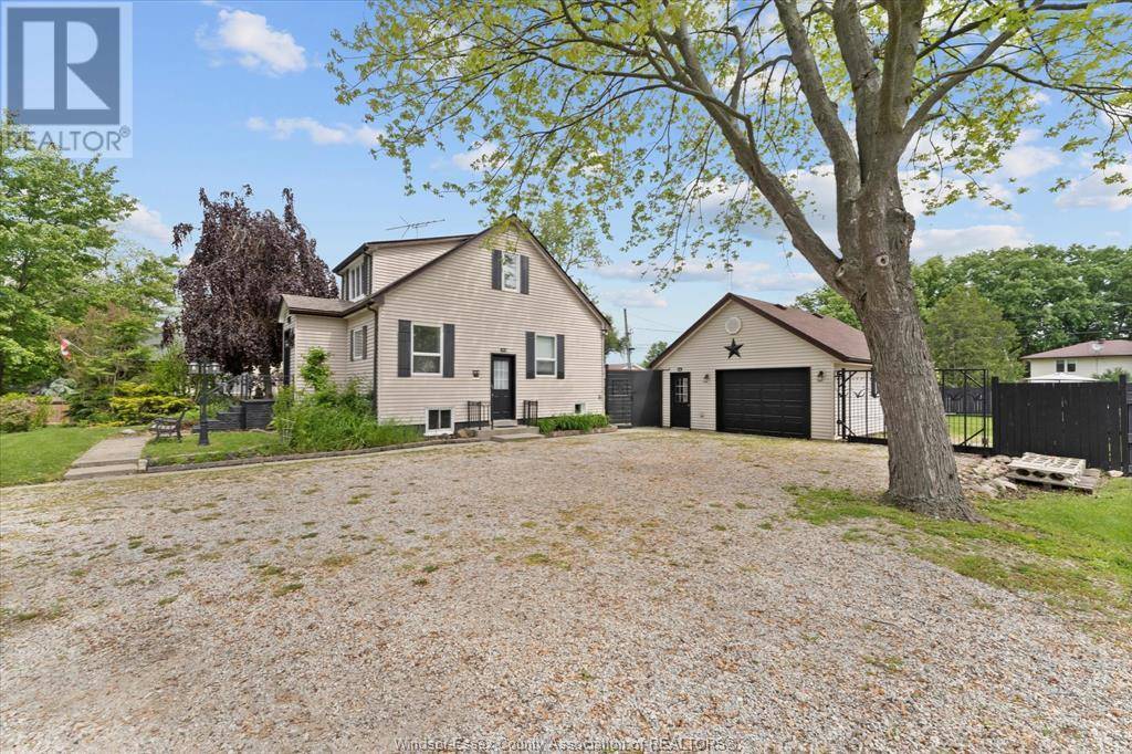 Essex, ON N8M1C2,297 Talbot South