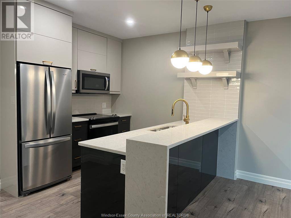 Windsor, ON N9A4L2,531 PELISSIER ST #202