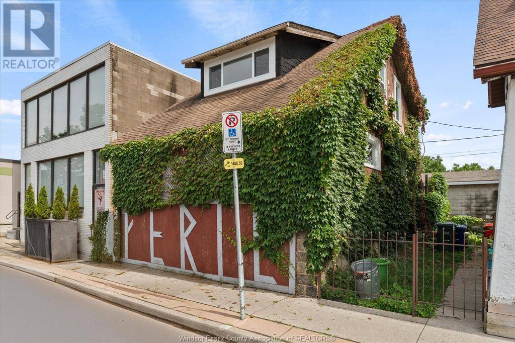 Windsor, ON N9A3Y9,963 Erie STREET East