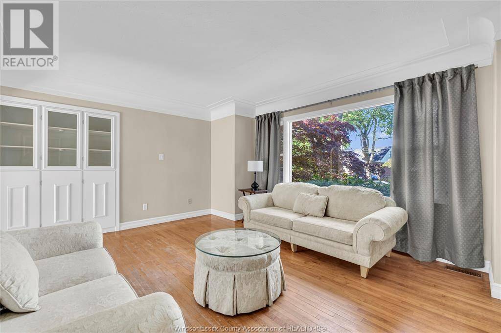 Windsor, ON N9G2B1,4330 CASGRAIN DRIVE
