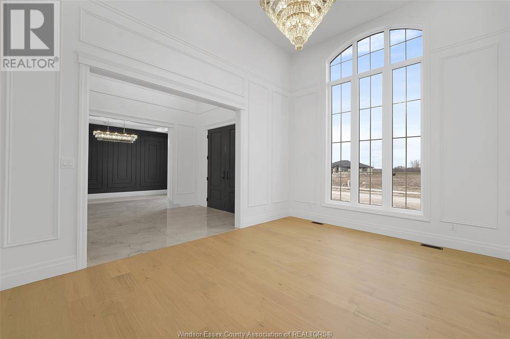 Lasalle, ON N9H0M9,4400 CATERINA