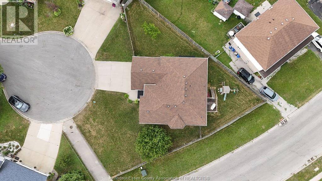 Windsor, ON N8X4V7,2614 LANGLOIS AVENUE