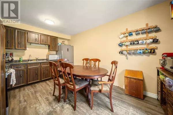 Sarnia, ON N7T5R1,825 Exmouth ST #6
