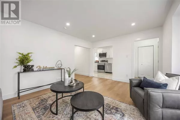 Sarnia, ON N7T4L8,136 CHESTNUT AVENUE