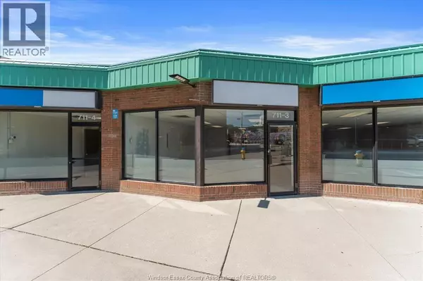 Windsor, ON N9A4L4,711-719 PELISSIER STREET