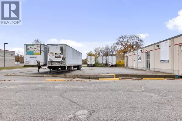 Windsor, ON N8X1L7,2570 OUELLETTE AVENUE