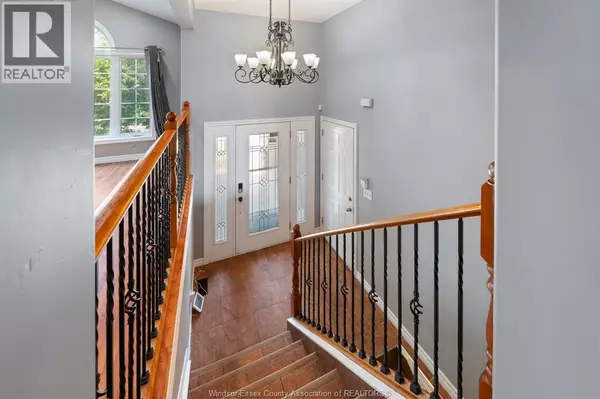 Windsor, ON N8R2L1,3987 WILDWOOD DRIVE