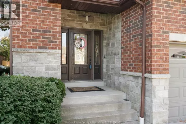 Windsor, ON N9B3Y4,2257 ASKIN