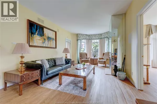 Windsor, ON N9G2M8,4660 CRANSTON