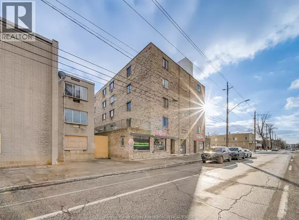 1747-1767 UNIVERSITY AVENUE West, Windsor, ON N9B1C5