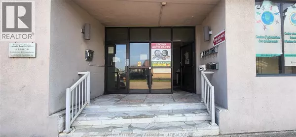 Windsor, ON N8X1G3,395 TECUMSEH RD West #201-A