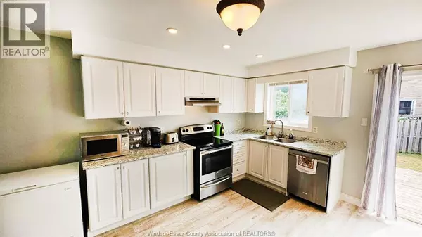 Barrie, ON L4M6W7,201 Hanmer STREET East