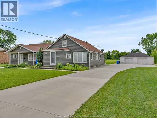 Amherstburg, ON N9V2R8,215 Texas