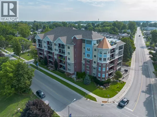 6 PARK ST #106, Kingsville, ON N9Y1R8