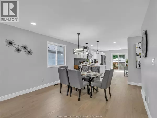 Windsor, ON N9G2V9,825 SILVERDALE DRIVE