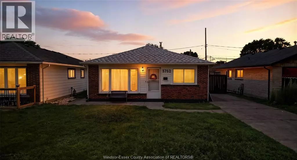 Windsor, ON N9C2E7,3752 BLACKBURN COURT