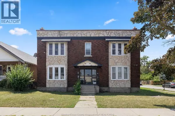 Windsor, ON N9A4M1,1107 PELISSIER STREET