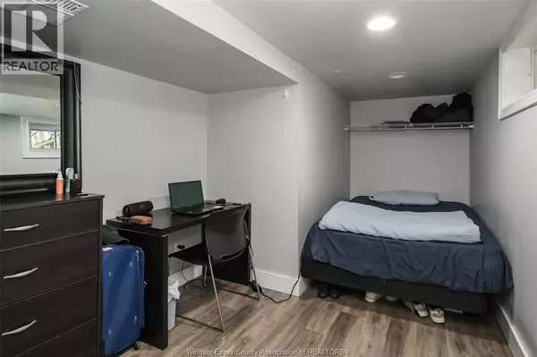 Windsor, ON N9C3J1,1158 DOT AVENUE