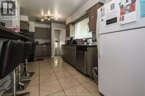 Windsor, ON N9C3J1,1158 DOT AVENUE