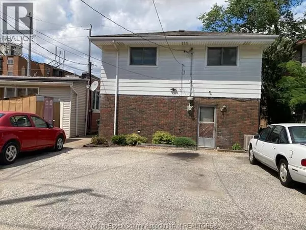 Windsor, ON N8Y2A2,4747 SEMINOLE