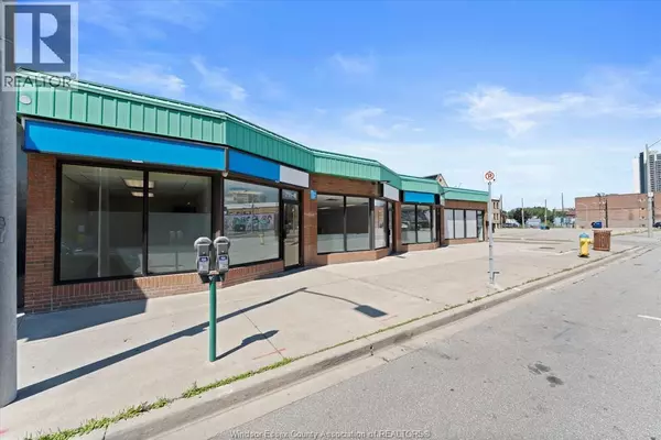 Windsor, ON N9A4L4,711 PELLISSIER ST #3