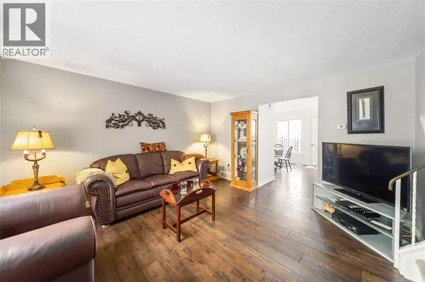 Sarnia, ON N7S4T5,215 TRUDEAU DR #33