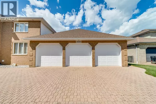 Tecumseh, ON N9K1B3,2021 EUGENI STREET