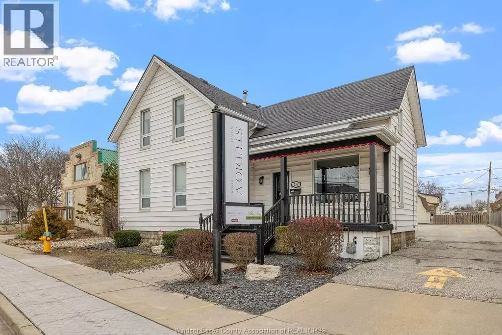 Tecumseh, ON N8N1M5,12357 TECUMSEH RD East #UPPER